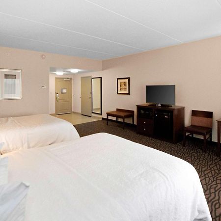 Hampton Inn Butler Exteriör bild